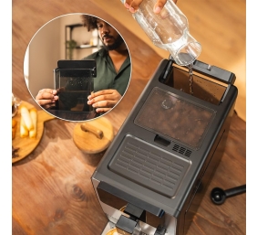 Cecotec Coffee machine | Cremmaet Latte Touch | Pump pressure 19 bar | Built-in milk frother | Super-automatic | Black | 1500 W