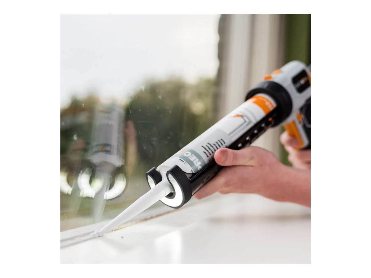 Batavia B.V. | Maxxpush caulking gun with LED