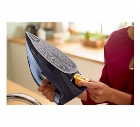 Philips DST7041/20 | Steam Iron | 2800 W | Water tank capacity 300 ml | Continuous steam 50 g/min | Steam boost performance 250 g/min | Blue