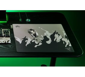 Razer Gaming Mouse Mat, Large | Gigantus V2 Pro | NiKo Edition