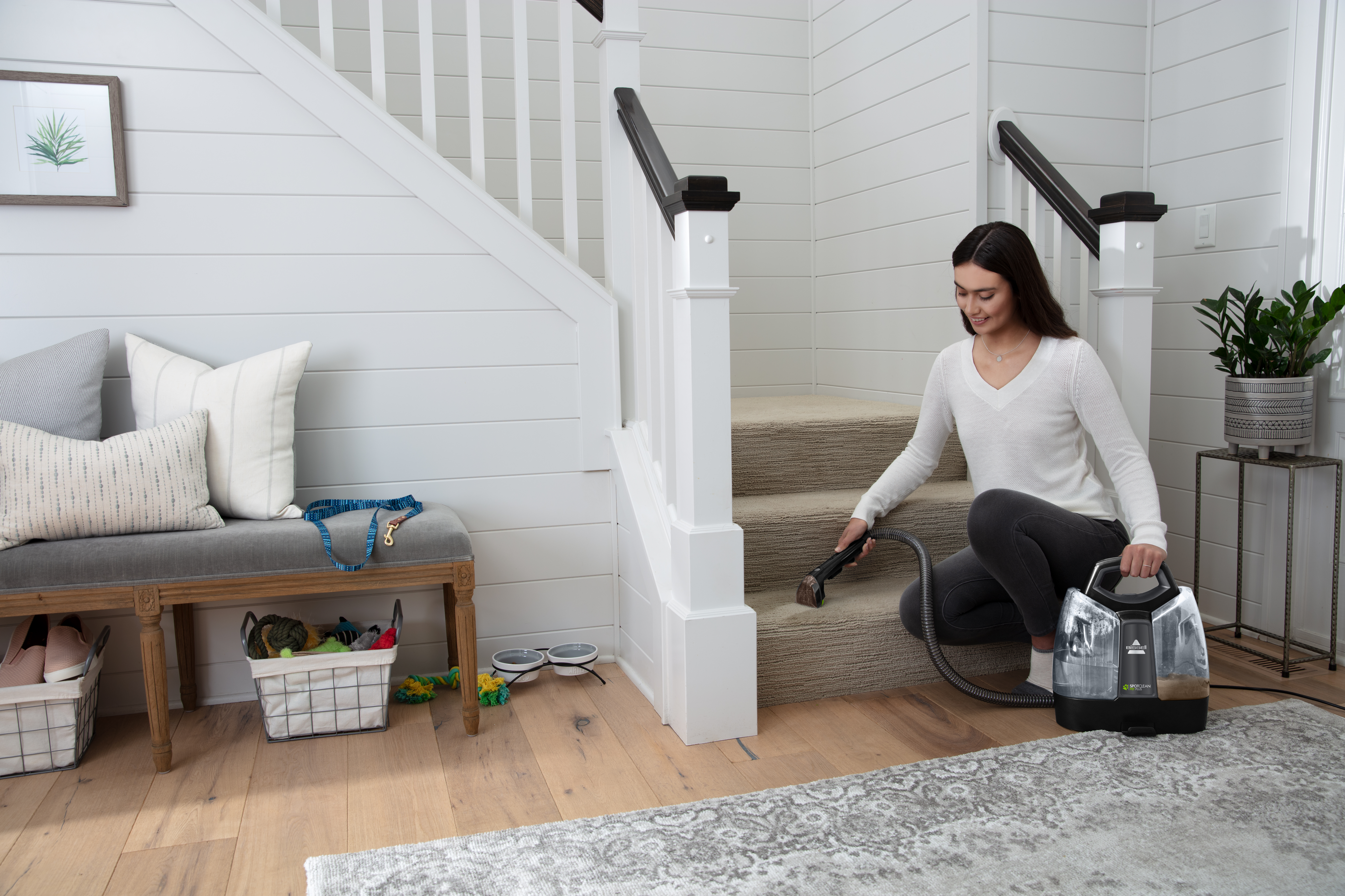 Bissell | SpotClean Pet Plus Cleaner | 37241 | Corded operating | 330 W | Black/Titanium | 24 month(s)