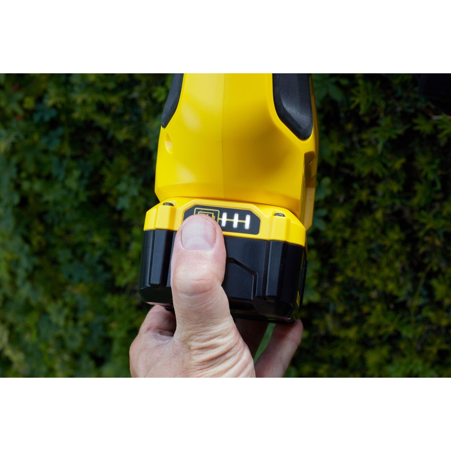 Stanley | Telescopic hedge trimmer SFMCPH845B-XJ (without battery and charger)