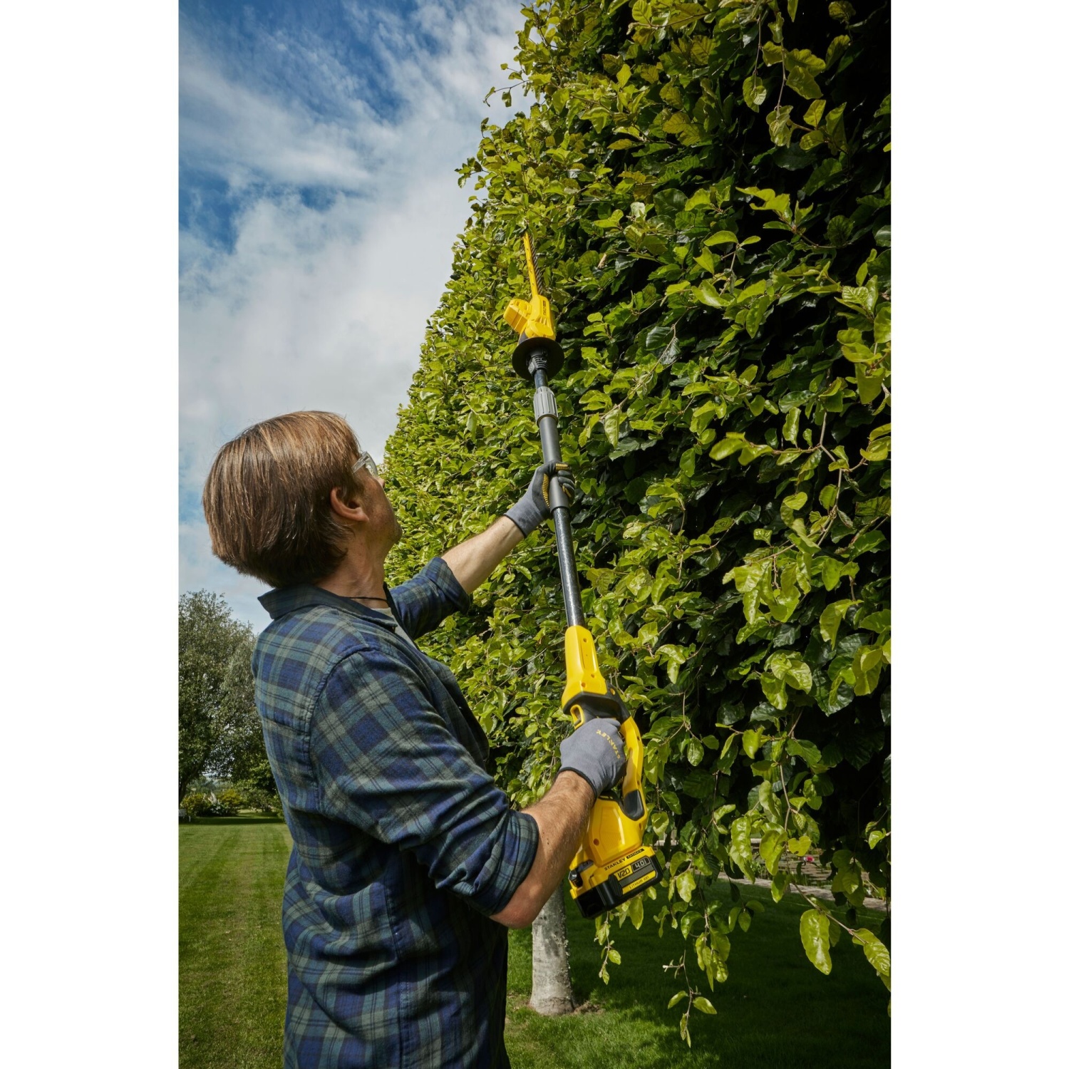 Stanley | Telescopic hedge trimmer SFMCPH845B-XJ (without battery and charger)