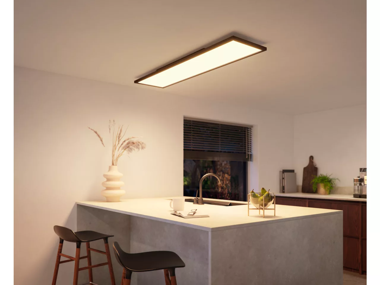 Philips Hue Aurelle rectangular panel light, Black, 120 x 30 cm | 2200-6500 Hue White Ambiance