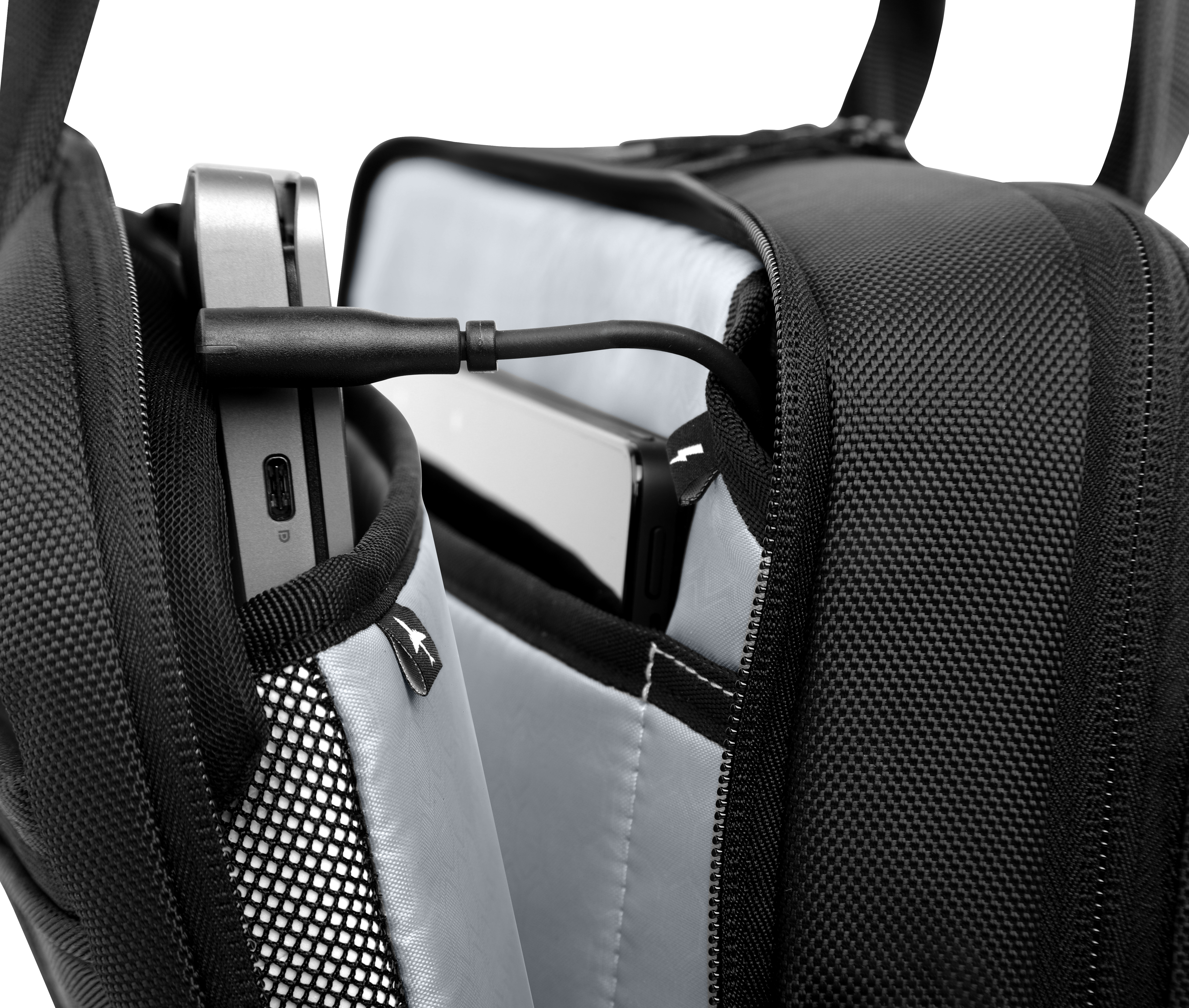 Dell | 460-BCQL | Premier | Fits up to size 15 " | Messenger - Briefcase | Black with metal logo | Shoulder strap