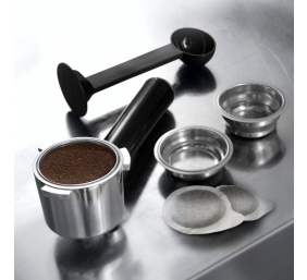 Delonghi | Dedica Espresso Coffee Maker | EC685.M | Pump pressure 15 bar | Built-in milk frother | Semi-automatic | 1300 W | Inox