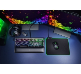 Razer BlackWidow Elite (Yellow Switch), Gaming, Nordic, Wired, RGB LED light Yes, USB 2.0 and audio pass through, Keyboard, Black