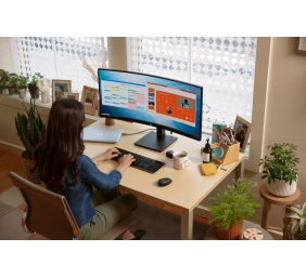 HP P34hc G4 WQHD USB-C Curved Monitor