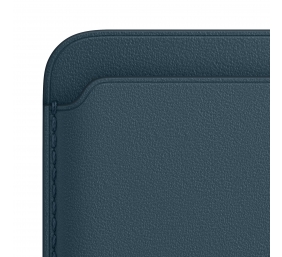 iPhone Leather Wallet with MagSafe - Baltic Blue